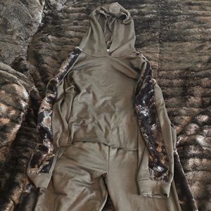 2 piece fur line loungewear set